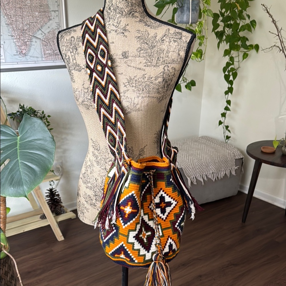 Colombian Handwoven Wayuu Bag